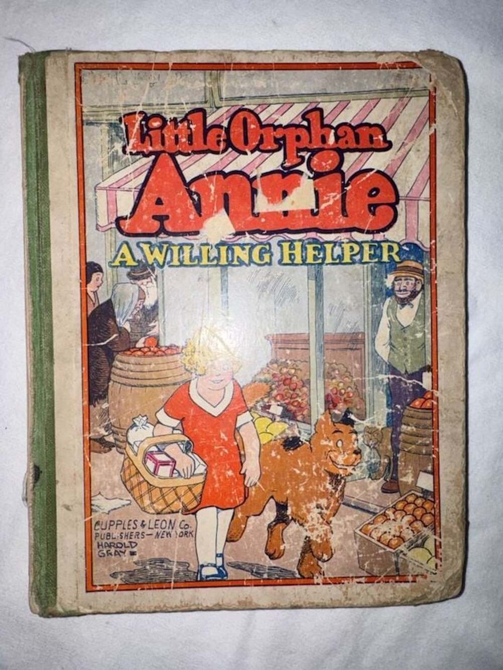 Vintage Little Orphan Annie A Willing Helper Hardcover Collectible Book 1932 Har